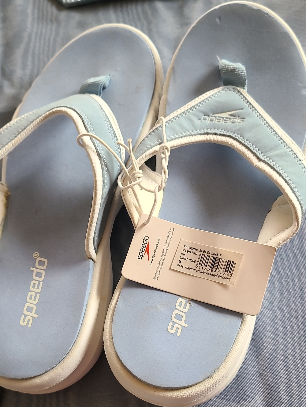 Speedo Women’s Light Blue and White Thong Sandals
